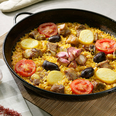 Paella in Garcima enamel pan